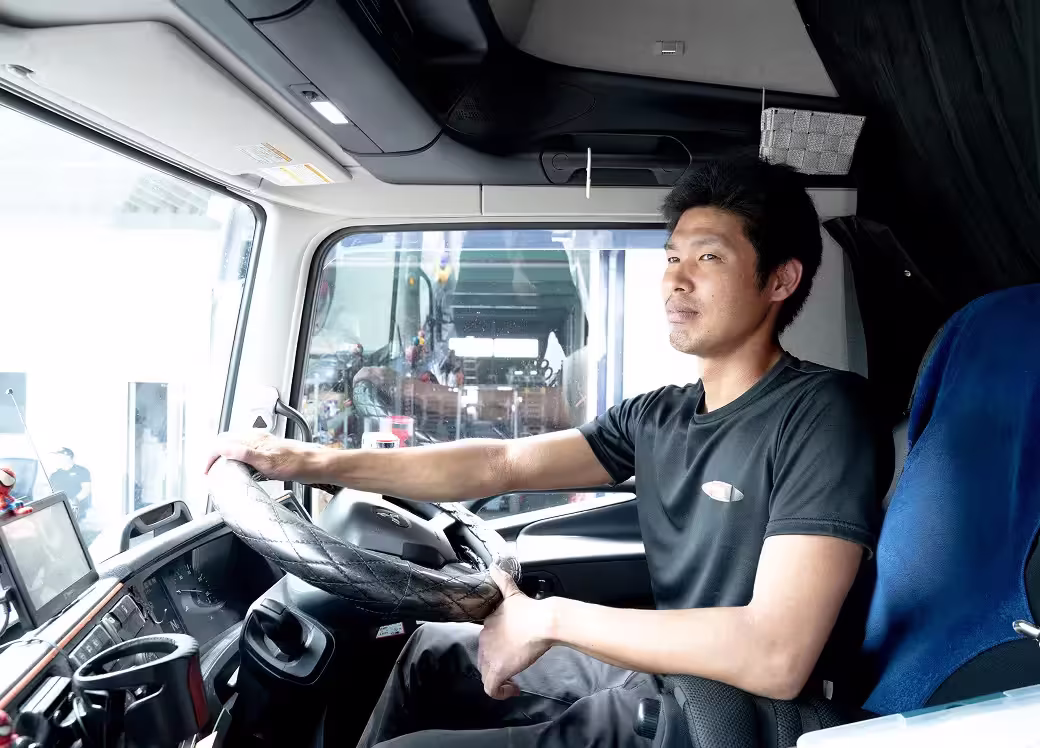 運転をするドライバー